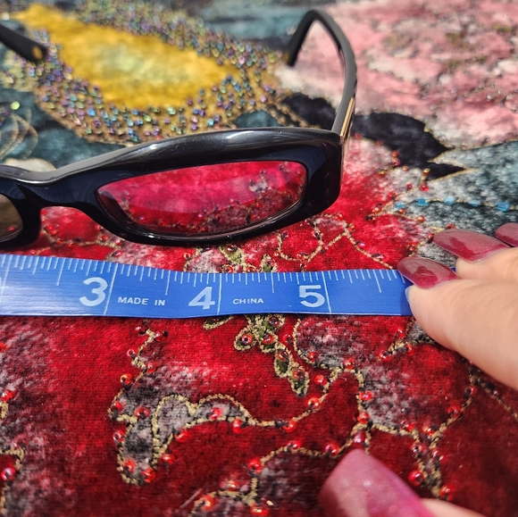 Chanel Sunglasses - Picture 4 of 10